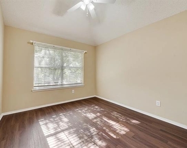 11520 Bermuda Way - Photo Thumbnail 11