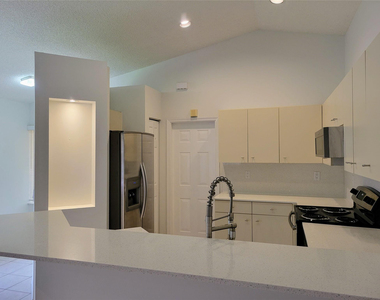 1409 Sabal Trail - Photo Thumbnail 4