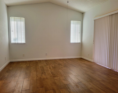 1409 Sabal Trail - Photo Thumbnail 7