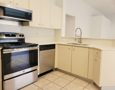 1409 Sabal Trail - Photo Thumbnail 2