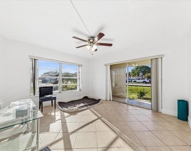 4156 Inverrary Drive - Photo Thumbnail 4
