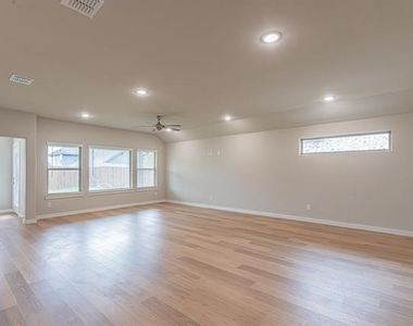 257 Hope Orchards Drive - Photo Thumbnail 3