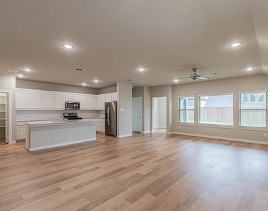 257 Hope Orchards Drive - Photo Thumbnail 4