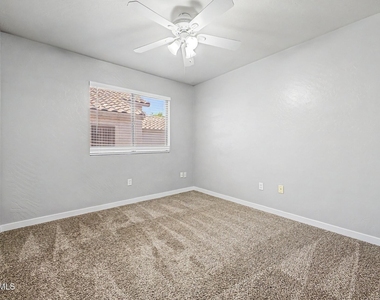 905 E Potter Drive - Photo Thumbnail 9