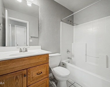 905 E Potter Drive - Photo Thumbnail 11