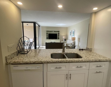 450 Egret Circle - Photo Thumbnail 2