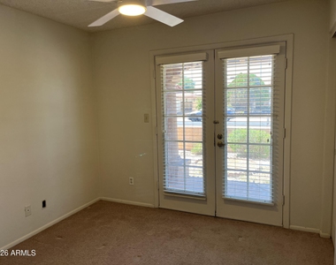 10624 W Griswold Road - Photo Thumbnail 18