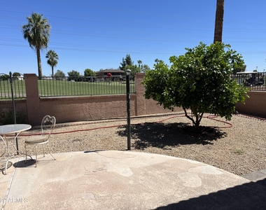 10624 W Griswold Road - Photo Thumbnail 25