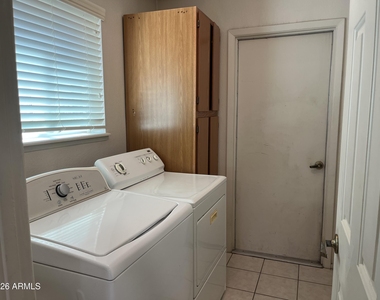 10624 W Griswold Road - Photo Thumbnail 26