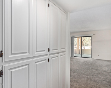 5136 N 31st Place - Photo Thumbnail 18