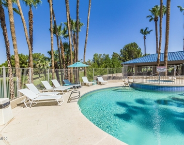 5136 N 31st Place - Photo Thumbnail 28