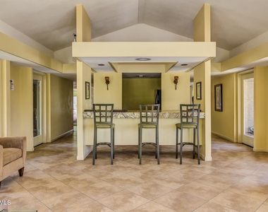 5136 N 31st Place - Photo Thumbnail 31