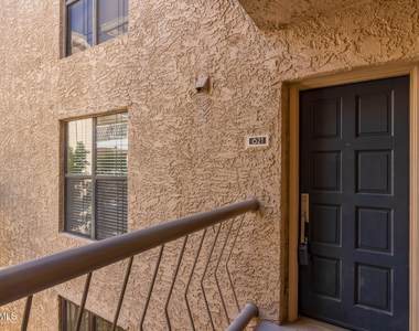 5136 N 31st Place - Photo Thumbnail 6