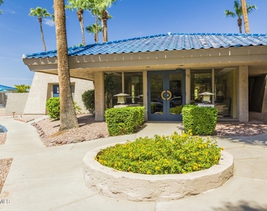 5136 N 31st Place - Photo Thumbnail 27