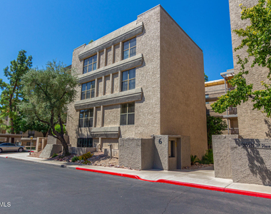 5136 N 31st Place - Photo Thumbnail 4