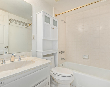 5136 N 31st Place - Photo Thumbnail 14