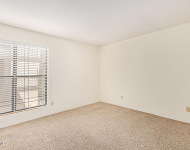 5136 N 31st Place - Photo Thumbnail 19