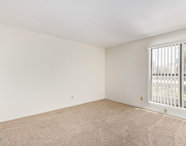 5136 N 31st Place - Photo Thumbnail 15