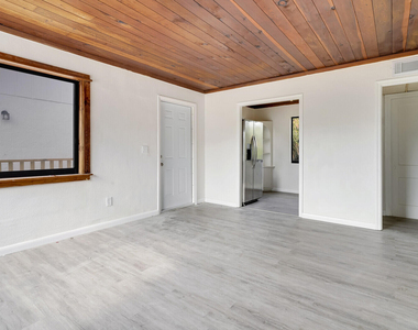 652 Hernando Street - Photo Thumbnail 3