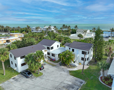 652 Hernando Street - Photo Thumbnail 10