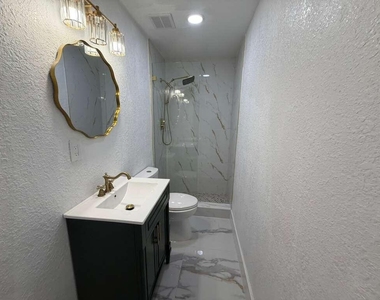 160 Se 15th Avenue - Photo Thumbnail 4