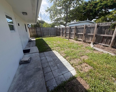 160 Se 15th Avenue - Photo Thumbnail 5