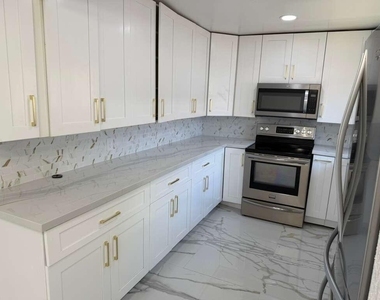 160 Se 15th Avenue - Photo Thumbnail 6
