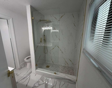 160 Se 15th Avenue - Photo Thumbnail 5