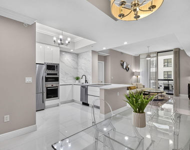 701 S Olive Avenue - Photo Thumbnail 20