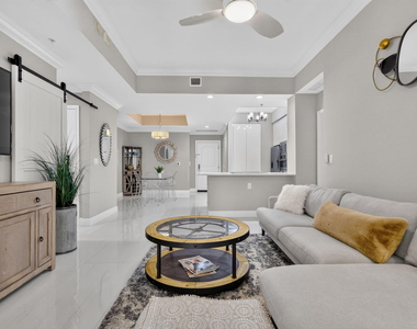 701 S Olive Avenue - Photo Thumbnail 8