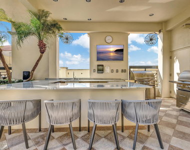 701 S Olive Avenue - Photo Thumbnail 34