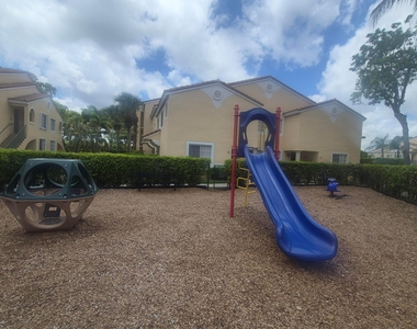 1739 Village Boulevard - Photo Thumbnail 19