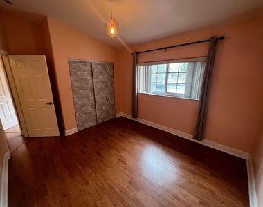 3456 Nw 99th Way - Photo Thumbnail 7