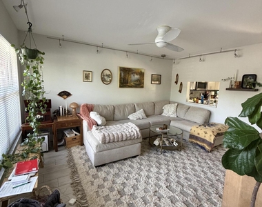806 Nw 41st Court - Photo Thumbnail 18