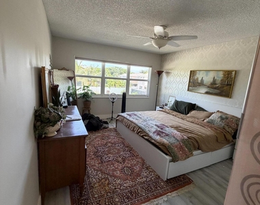 806 Nw 41st Court - Photo Thumbnail 32