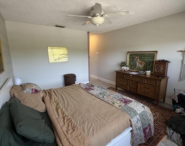 806 Nw 41st Court - Photo Thumbnail 30
