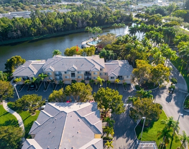 100 Crestwood Court N - Photo Thumbnail 41