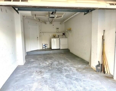100 Crestwood Court N - Photo Thumbnail 52