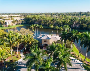 100 Crestwood Court N - Photo Thumbnail 48