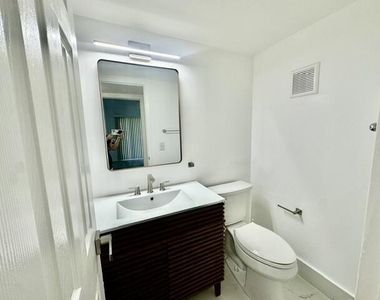 3045 Cornwall C - Photo Thumbnail 36
