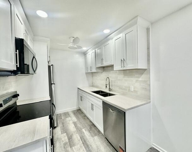 3045 Cornwall C - Photo Thumbnail 29