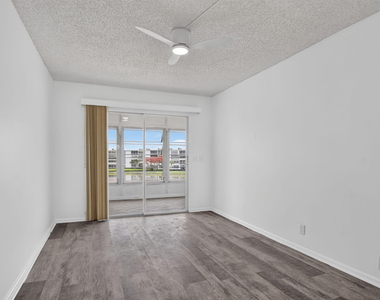 3045 Cornwall C - Photo Thumbnail 44