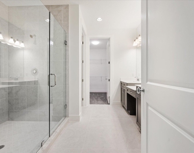 12546 Gross Pointe Drive - Photo Thumbnail 8
