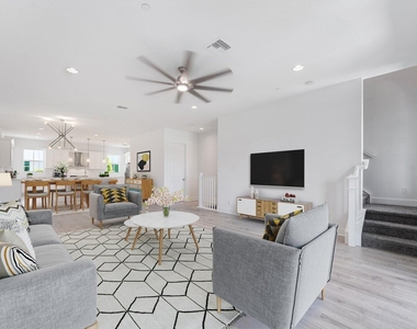 12546 Gross Pointe Drive - Photo Thumbnail 4