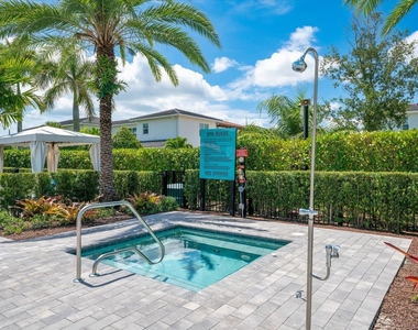 12546 Gross Pointe Drive - Photo Thumbnail 29