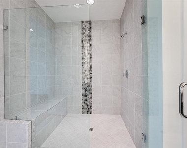 12546 Gross Pointe Drive - Photo Thumbnail 10