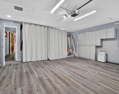 7813 Kenway Place W - Photo Thumbnail 49