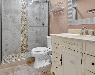 7813 Kenway Place W - Photo Thumbnail 23