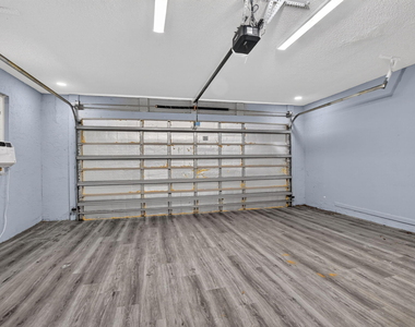 7813 Kenway Place W - Photo Thumbnail 50