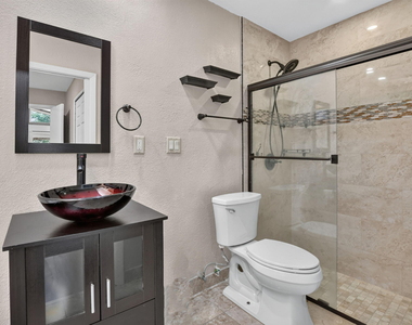 7813 Kenway Place W - Photo Thumbnail 34